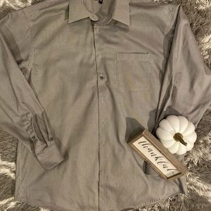 Men’s button up dress shirt
